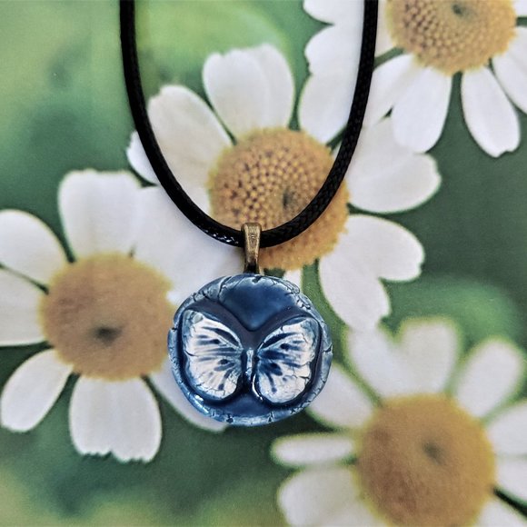 Handmade Ceramic Persian Blue Butterfly Pendant Necklace - Picture 7 of 10